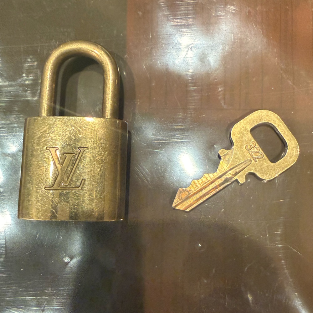 Louis Vuitton Gold Padlock and Key #322 - Picture 15 of 16